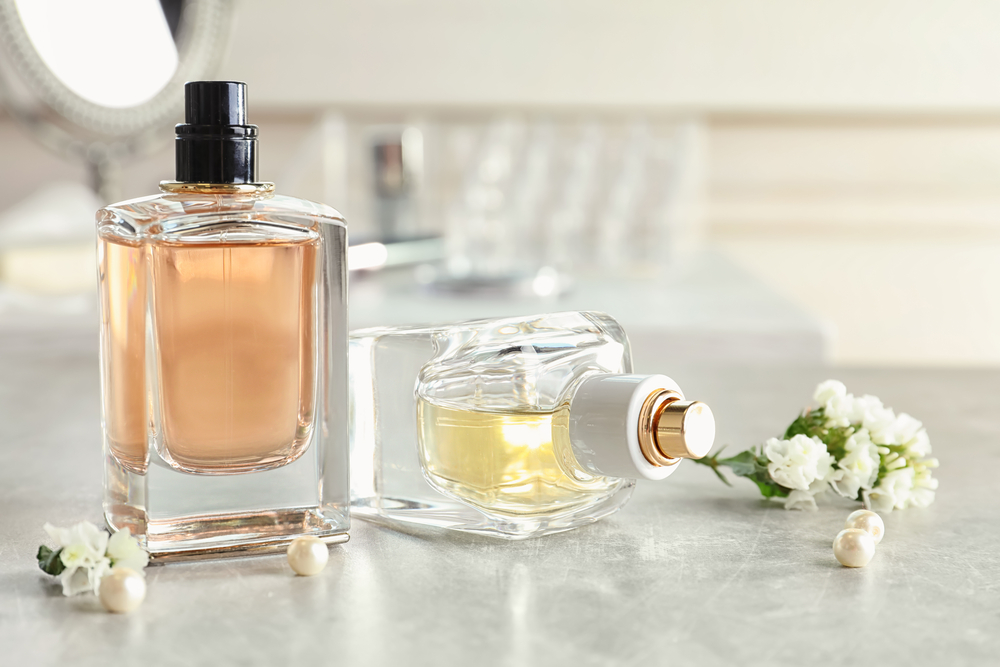 Dlaczego warto kupować repliki perfum w hurtowni internetowej?